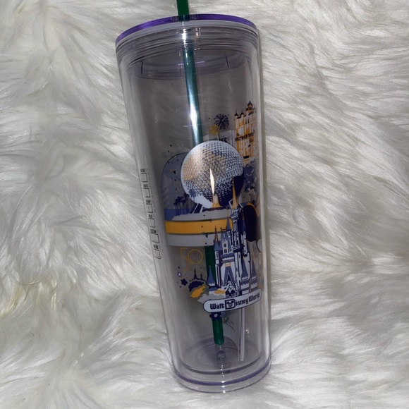 WDW Vault‎ Collection Starbucks Tumbler - Picture 5 of 10
